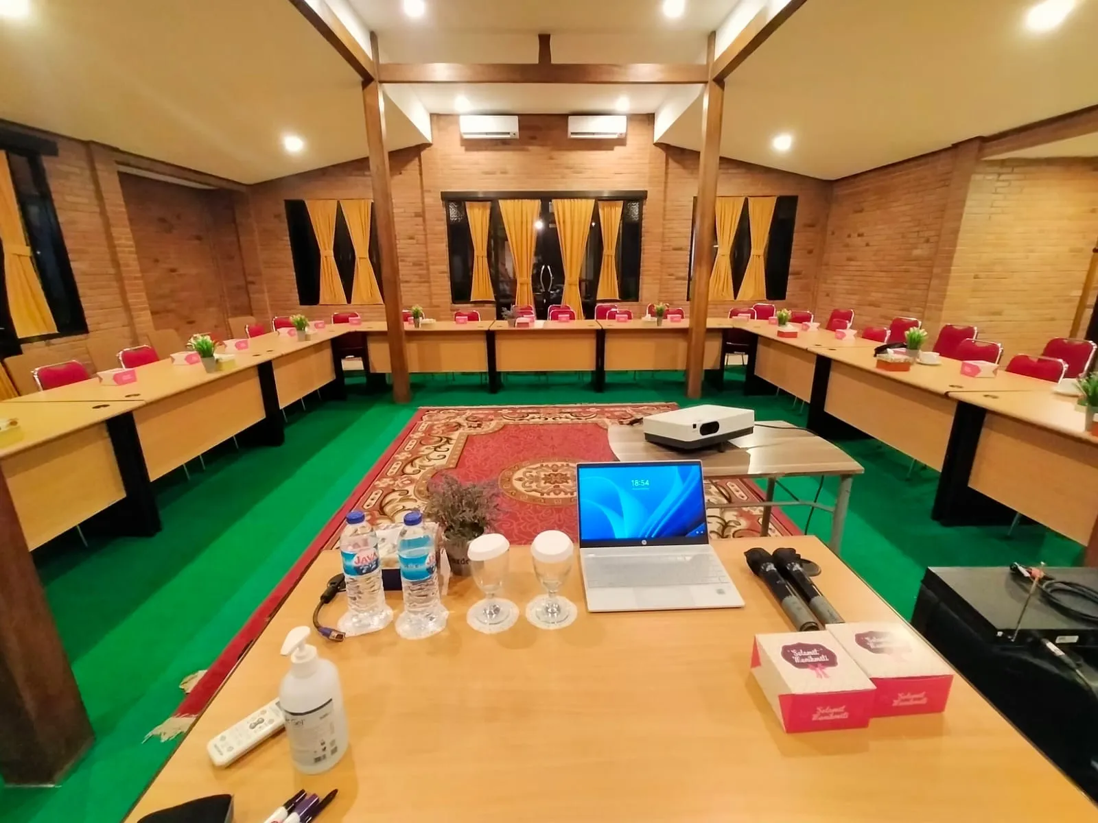 Meeting Lebih Efektif, Inspirasi Lebih Maksimal